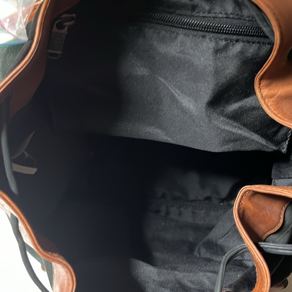 JT Madison Leather Backpack - Picture 10 of 12